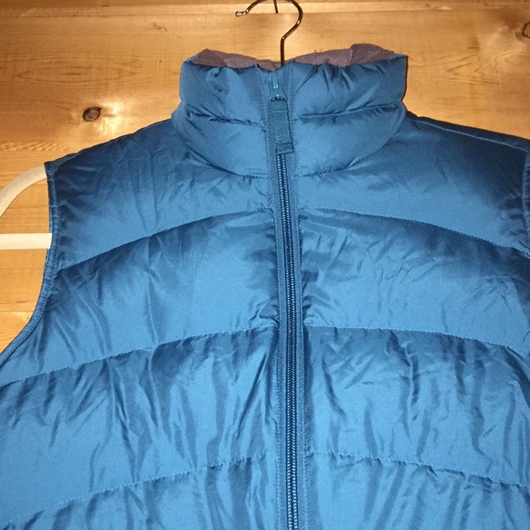 Land’s End Down Vest - Picture 4 of 11